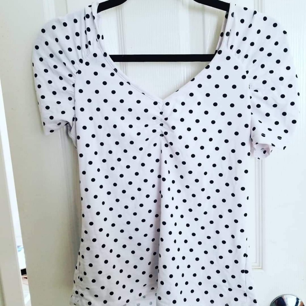 Super cute polka dot tee